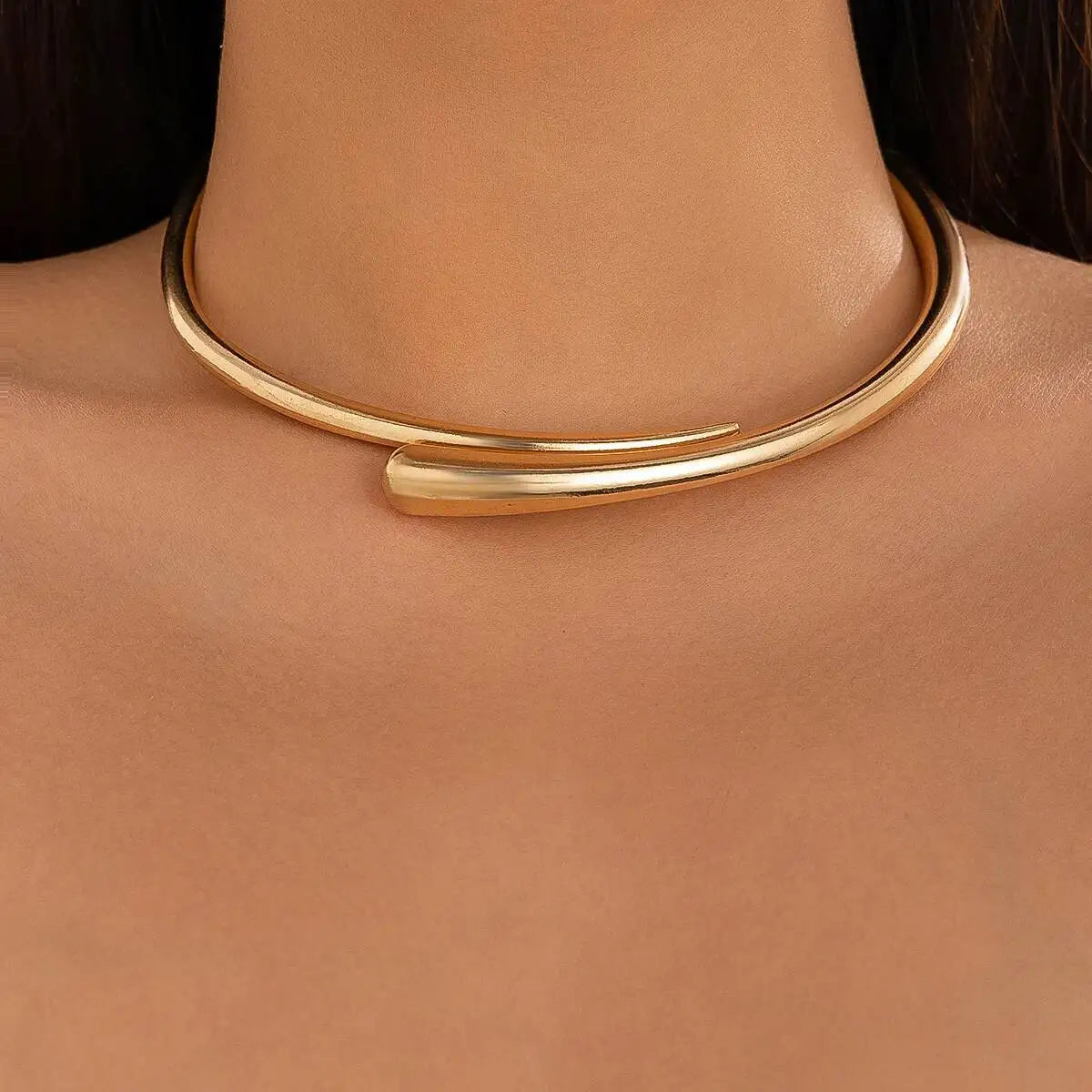 Minimalist Water Drop Pendant Necklace⁠